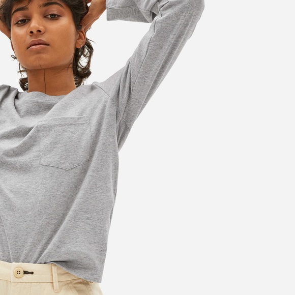 Everlane Tops - Everlane The Long-Sleeve Box-Cut Pocket Tee in Heather Grey